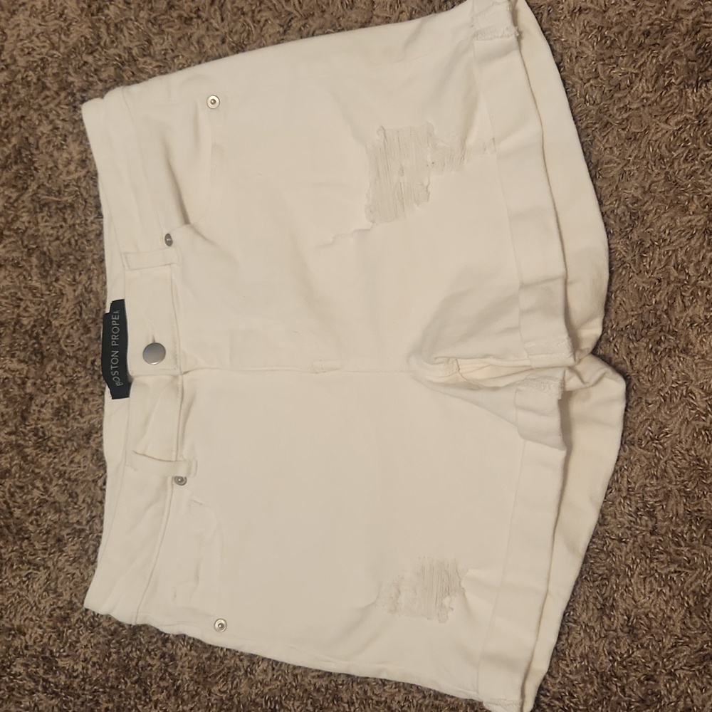 Boston Proper Rolled White Shorts Size 8